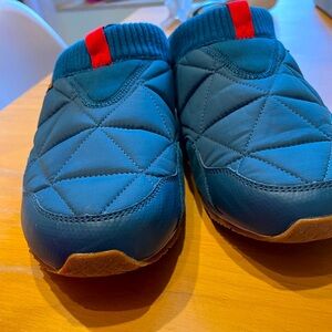 Teva Mens 11 Ember re-ember slipper shoe blue moccasin good condition